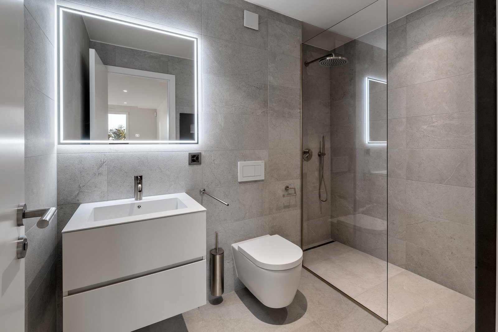 Apartment in Cologny, Genève, Switzerland