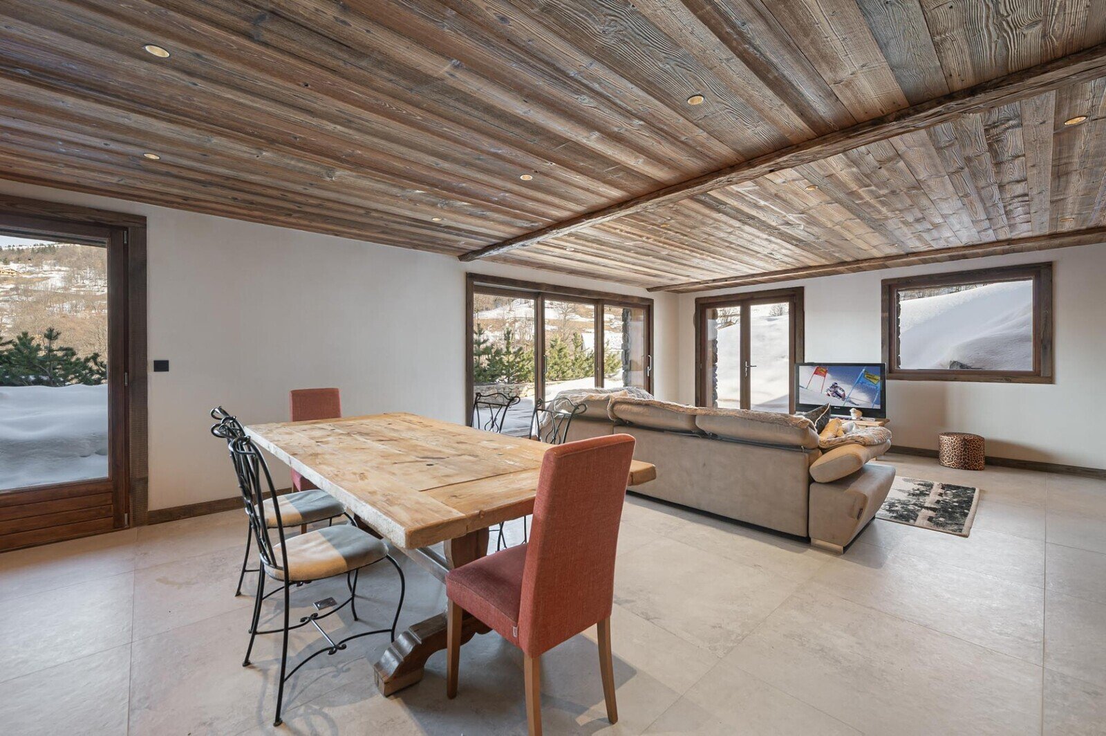 Apartment in Les Allues, Auvergne-Rhône-Alpes, France