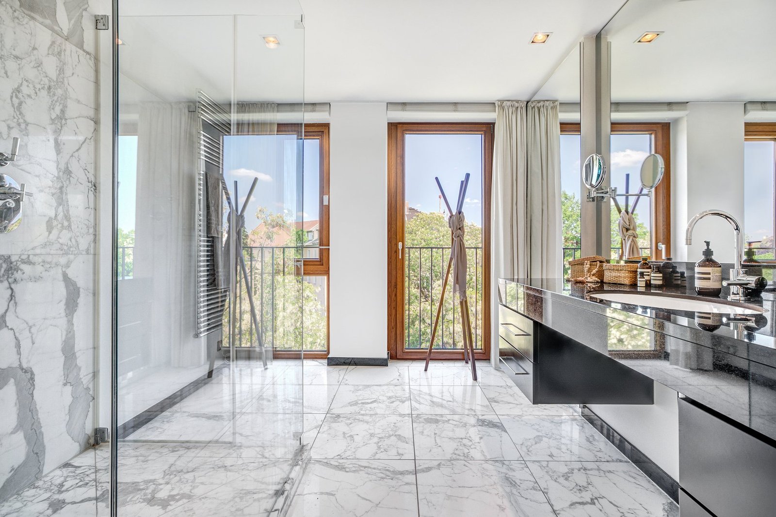 Iconic Rooftop. Fantastic Roof Terrace Apartment. Apartment in Munich, Bavaria, Germany