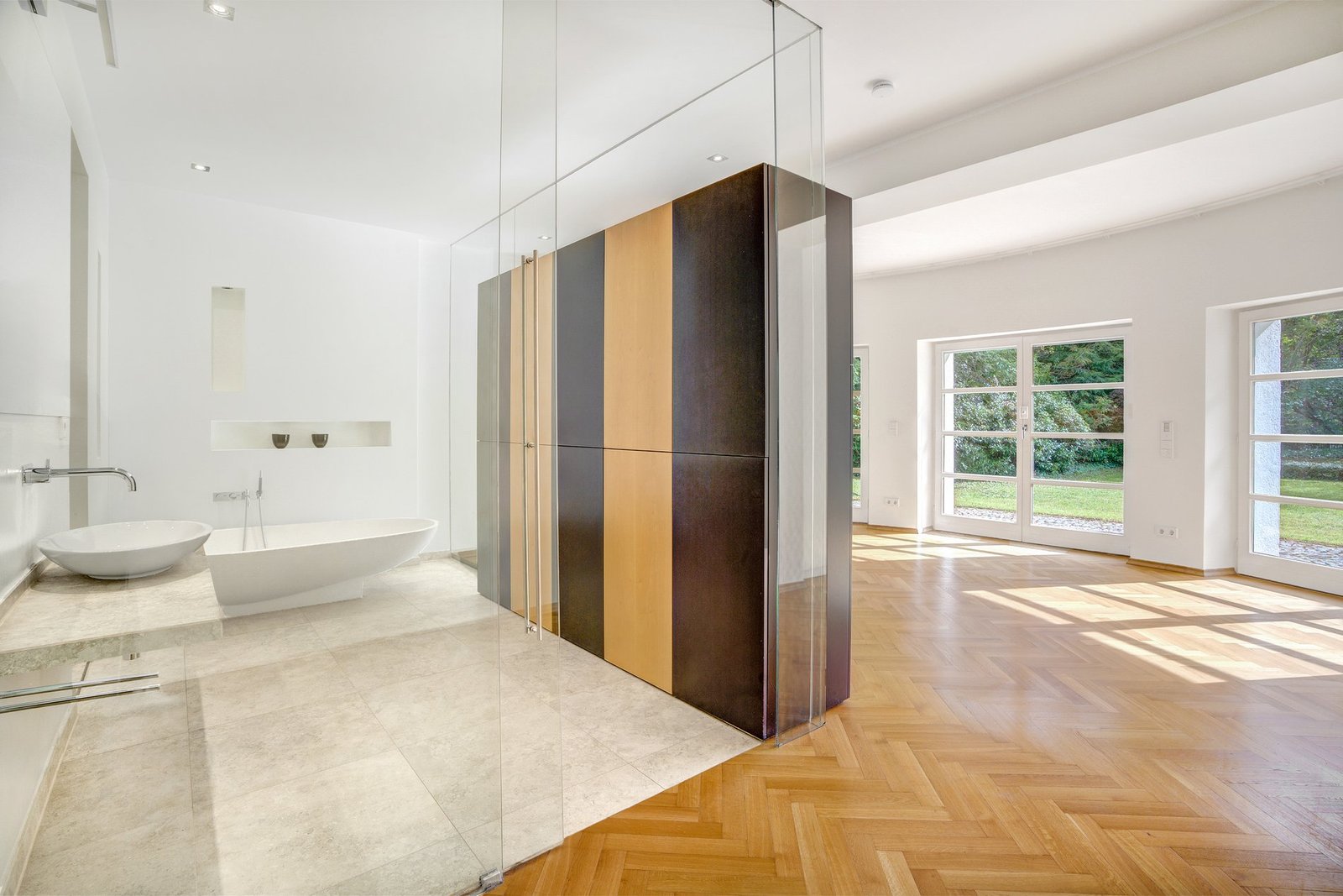 Representative. Generous. Unique. Dreamlike Art Nouveau Apartment. Apartment in Munich, Bavaria, Germany