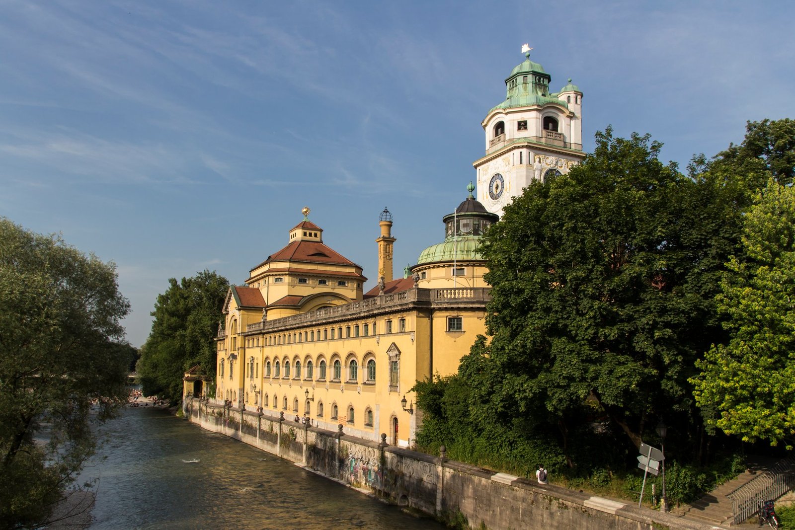 Living In The Isar Floodplains. Design Meets Urbanity And Nature. Your Retreat At The Volksbad. Apartment in Munich, Bavaria, Germany