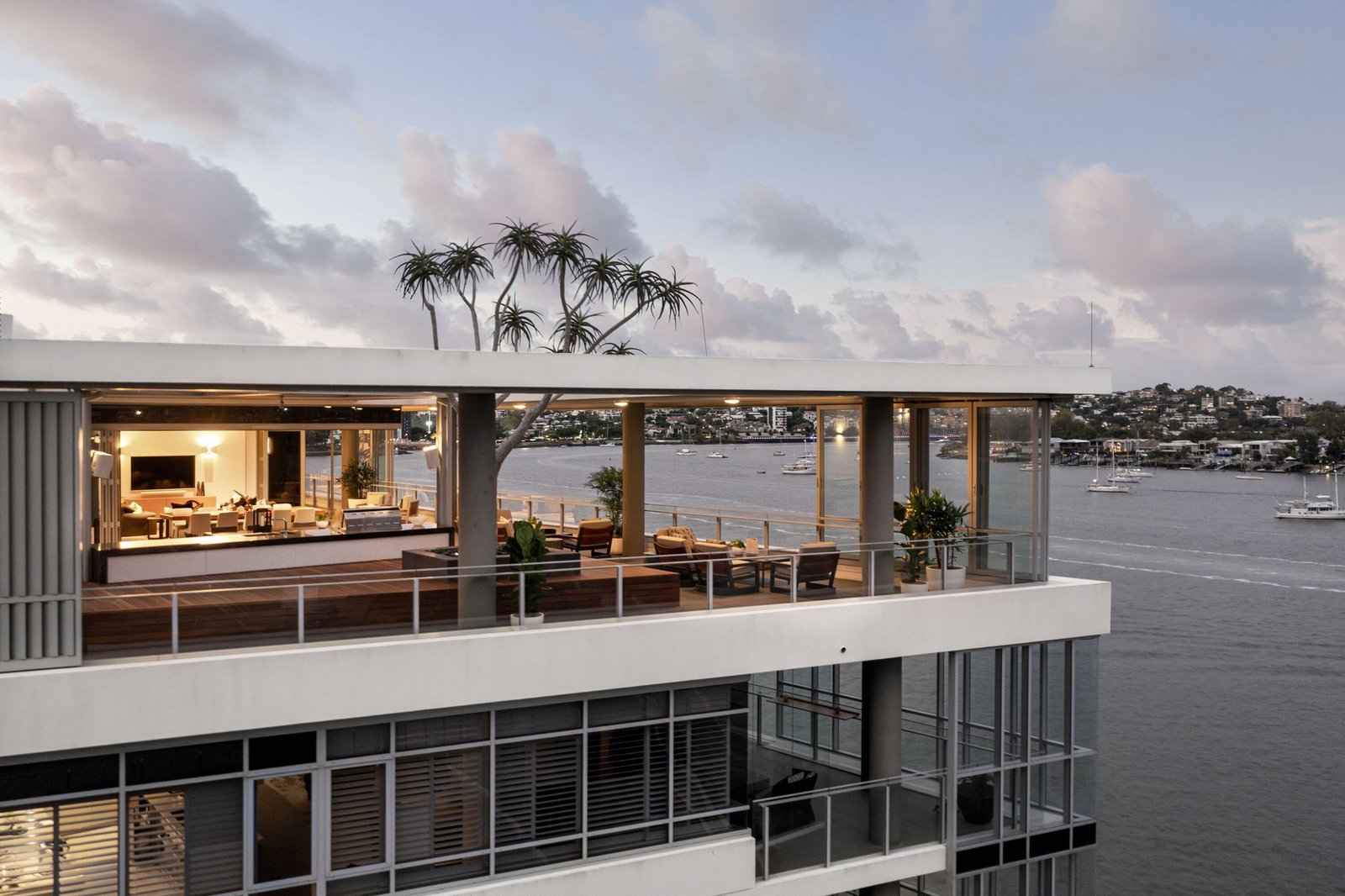 One Pier The Ultimate Single Level Penthouse With Unrivalled 52m North East River Frontage Apartment in Newstead, Queensland, Australia