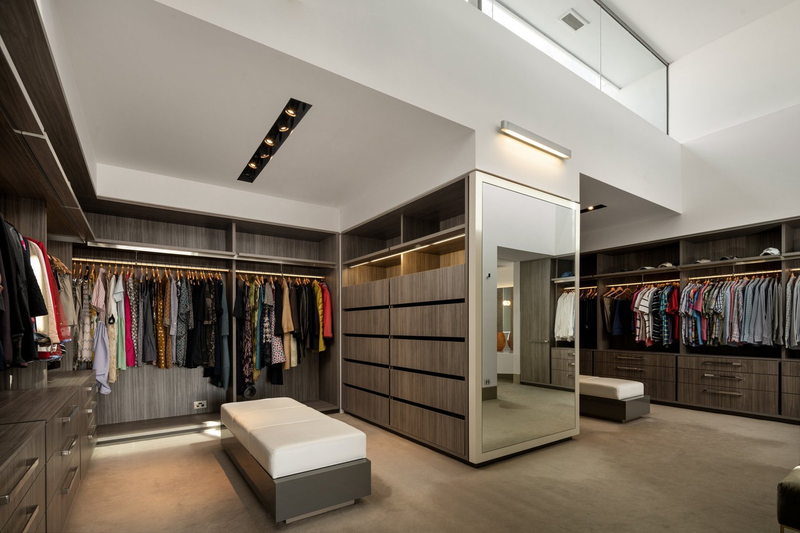 One Pier The Ultimate Single Level Penthouse With Unrivalled 52m North East River Frontage Apartment in Newstead, Queensland, Australia