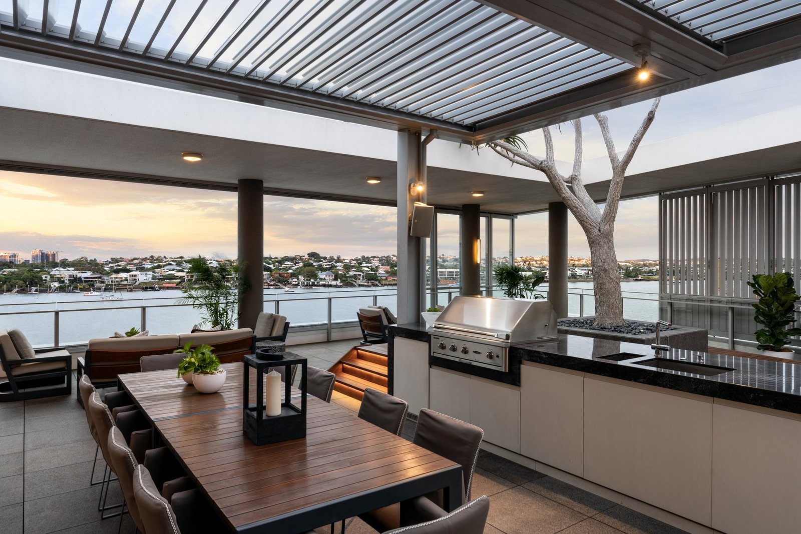 One Pier The Ultimate Single Level Penthouse With Unrivalled 52m North East River Frontage Apartment in Newstead, Queensland, Australia