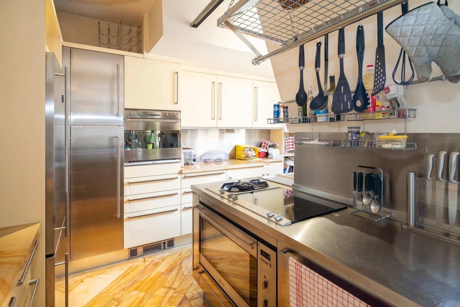 Par142 Exceptional Penthouse To Renovate Apartment in Paris, Île-de-France, France