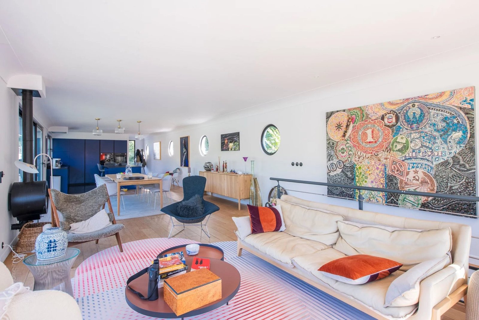 A Spacious Houseboat For Country Living In Paris Apartment in Paris, Île-de-France, France