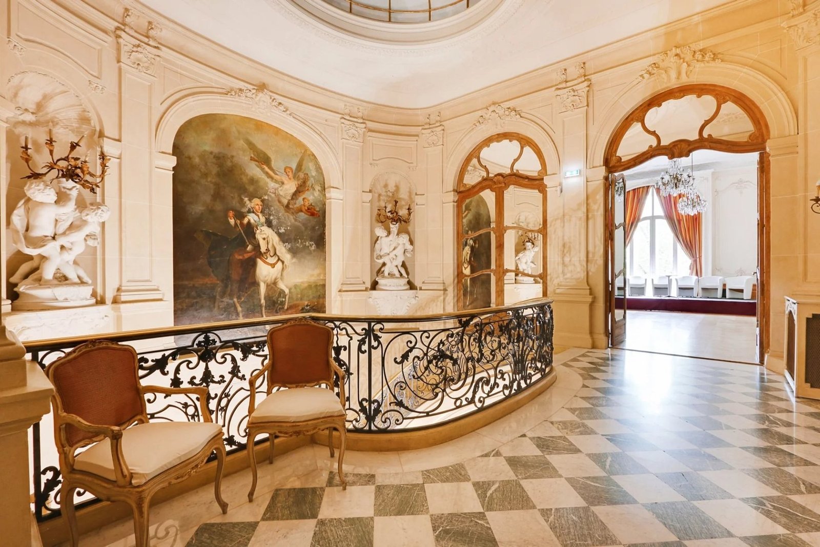 Paris 8ème Apartment France, France