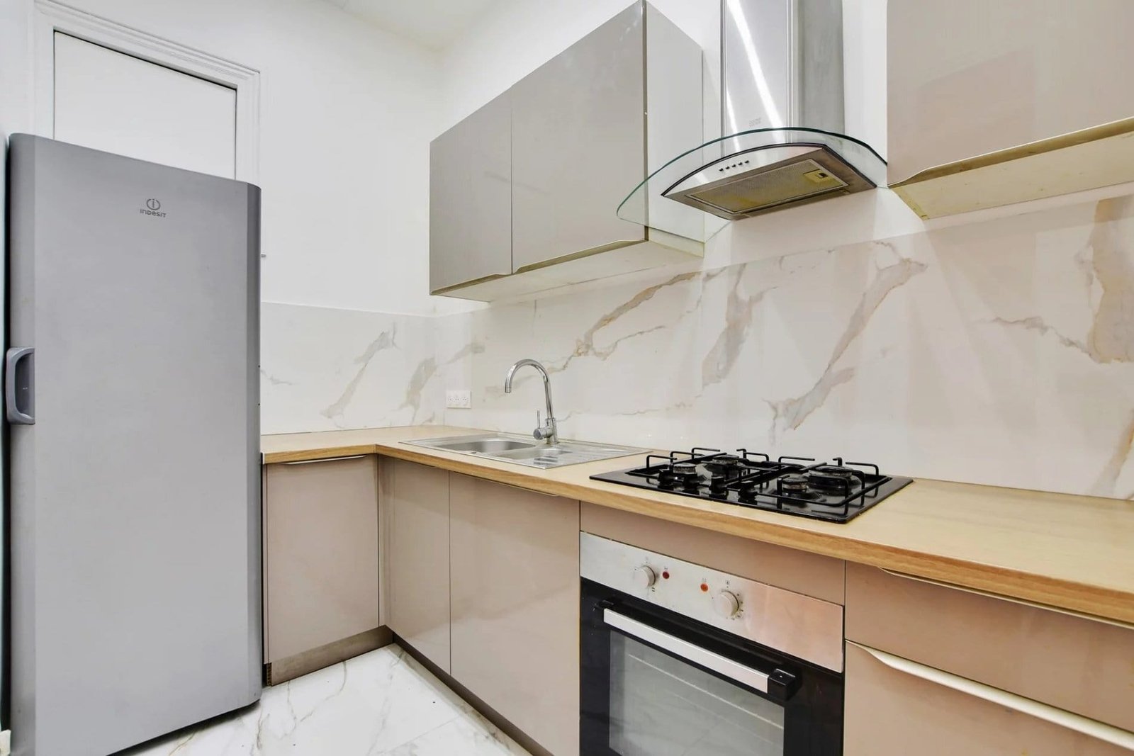 Paris 8ème Apartment de