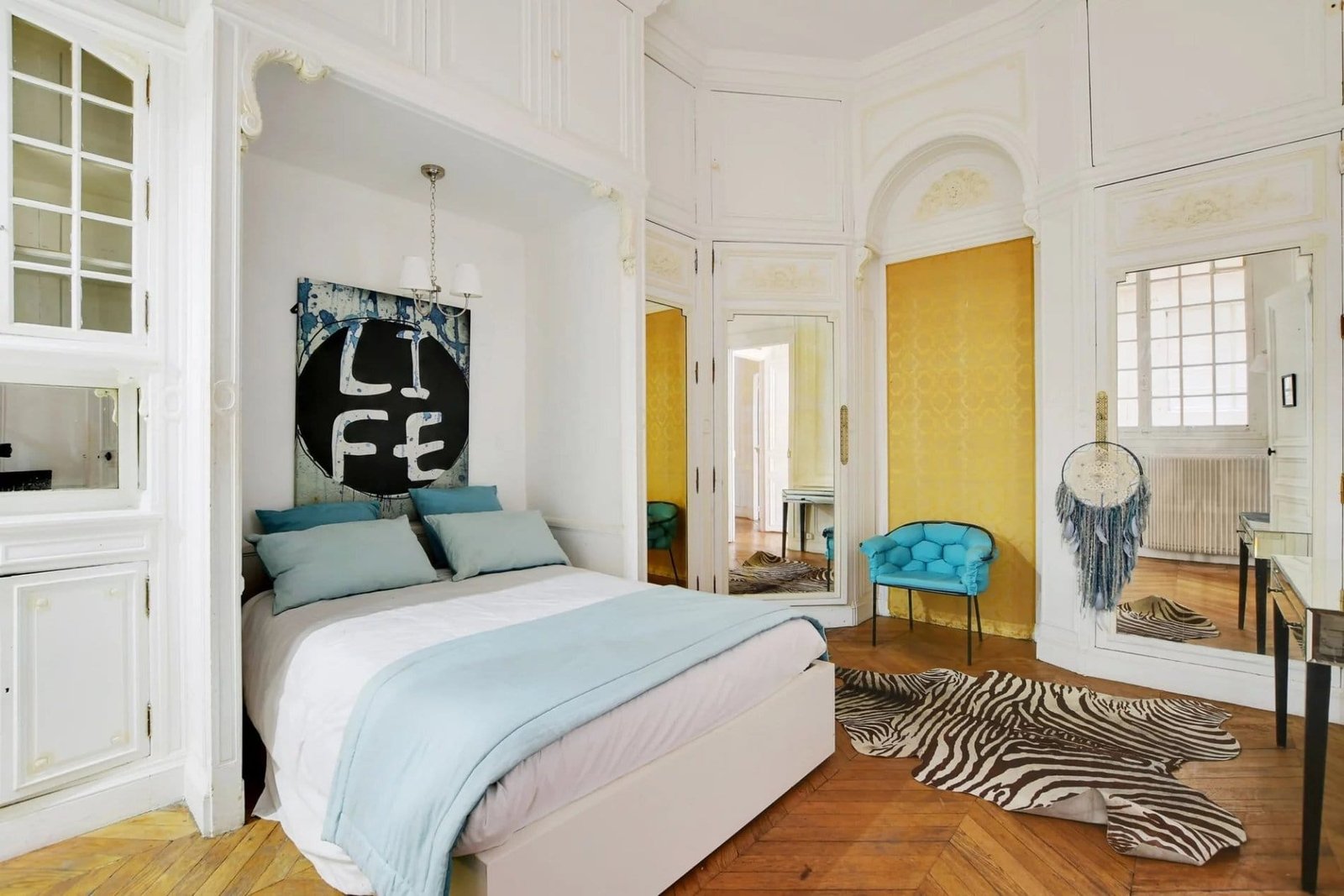 Paris 8ème Apartment Apartment in Paris, Île