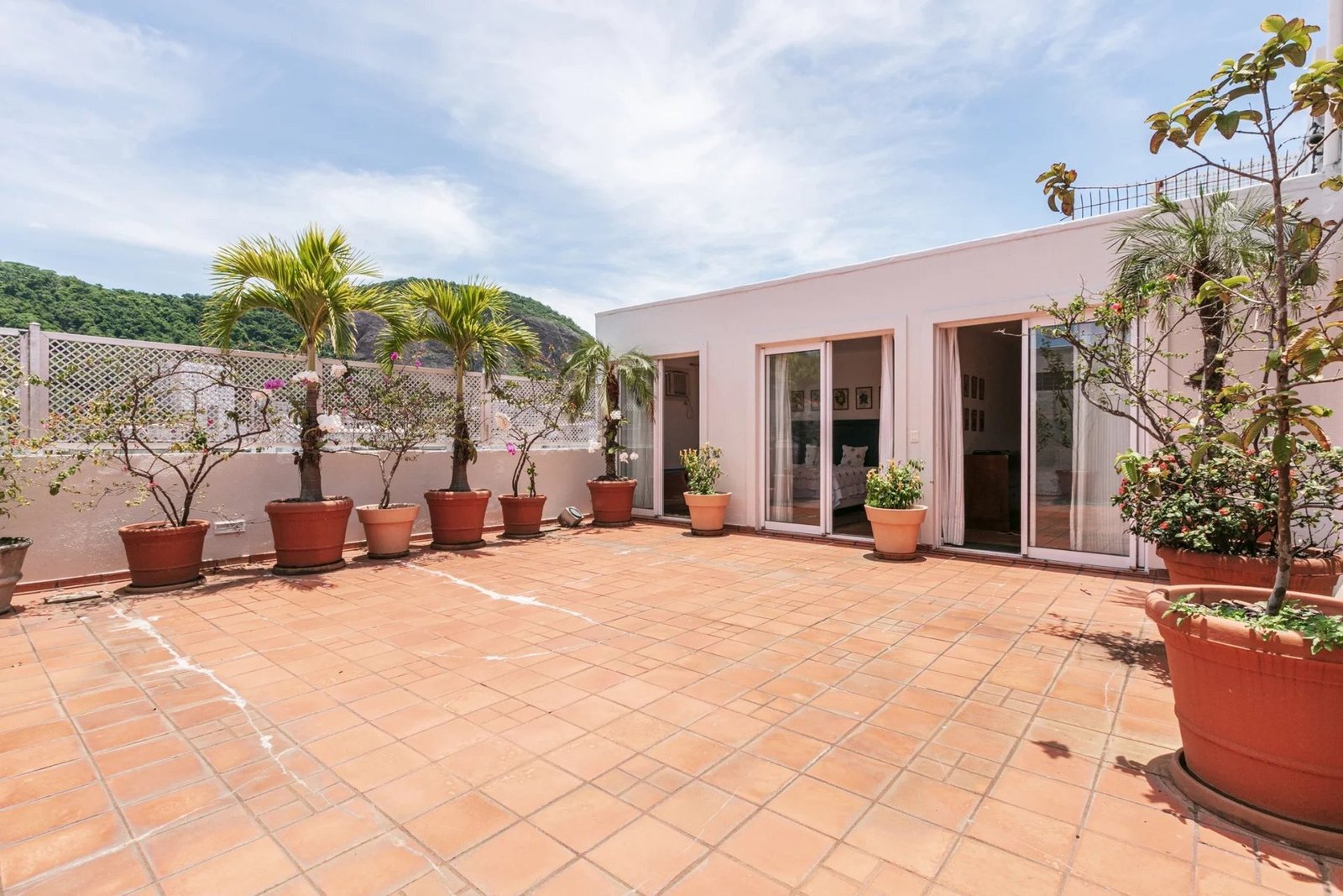 Rio354 Beachfront Triplex Penthouse In Copacabana Apartment in Rio de Janeiro, State of Rio de Janeiro, Brazil