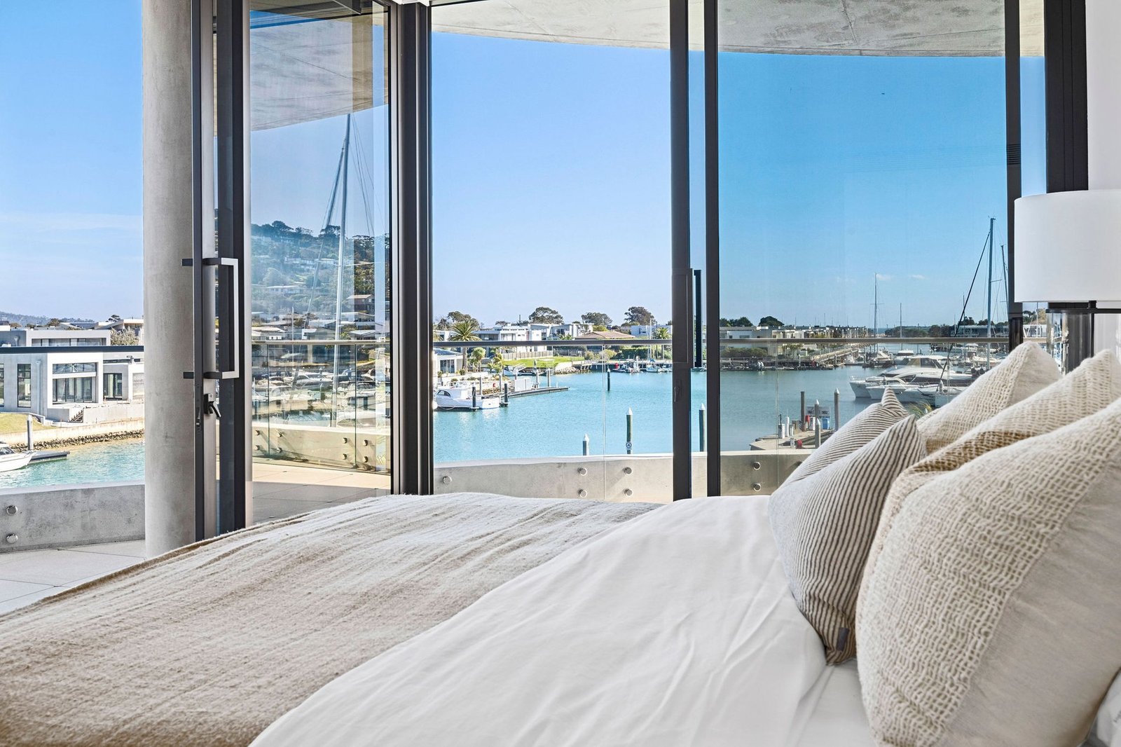 A Penthouse Paradise With Spectacular Scenery Apartment in Safety Beach, Victoria, Australia