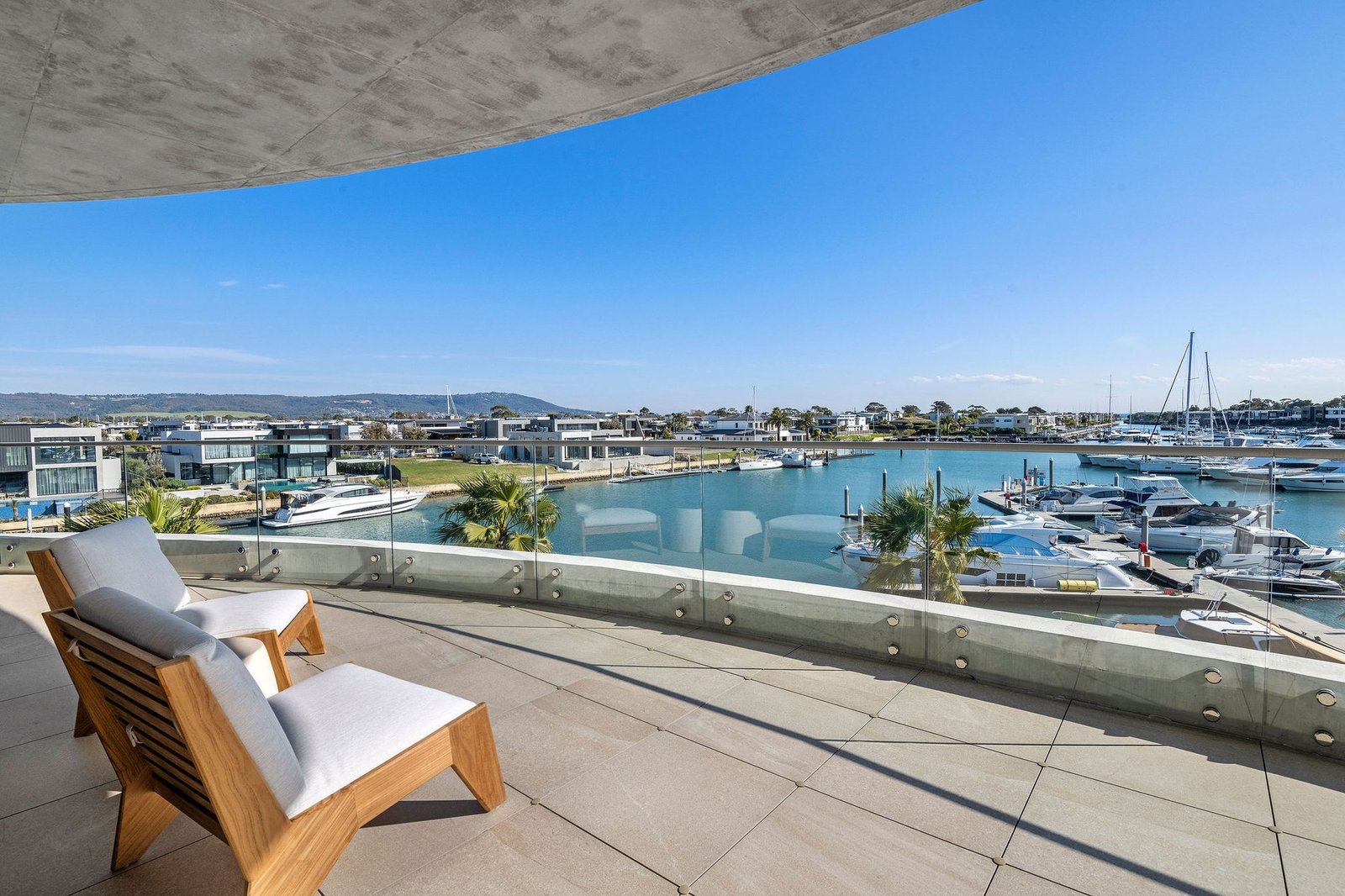 A Penthouse Paradise With Spectacular Scenery Apartment in Safety Beach, Victoria, Australia