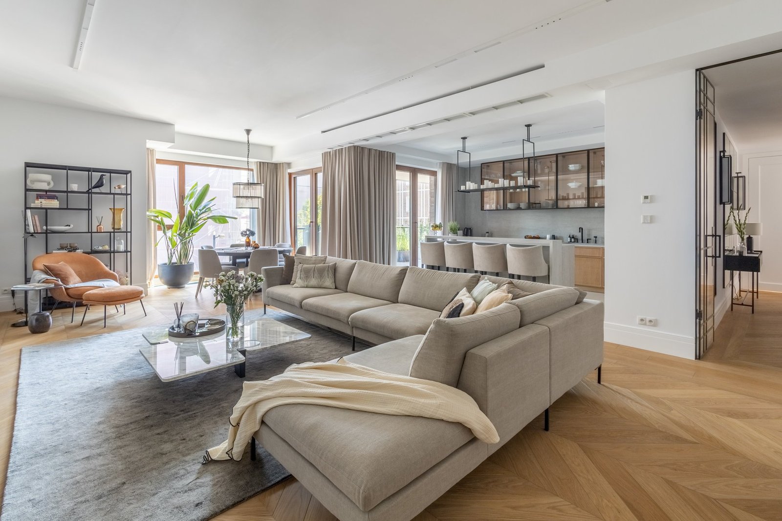 Unique Apartmetn In The Very Center Of Warsaw | Pool, Gym, Squash Court Apartment in Warsaw, Masovian Voivodeship, Poland