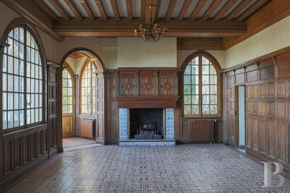 A Majestic, Early 20th Century Manor House, Its Outbuildings And More Than 7 Ha Of Parklands, Castle in Trouville-sur-Mer, Normandy, France