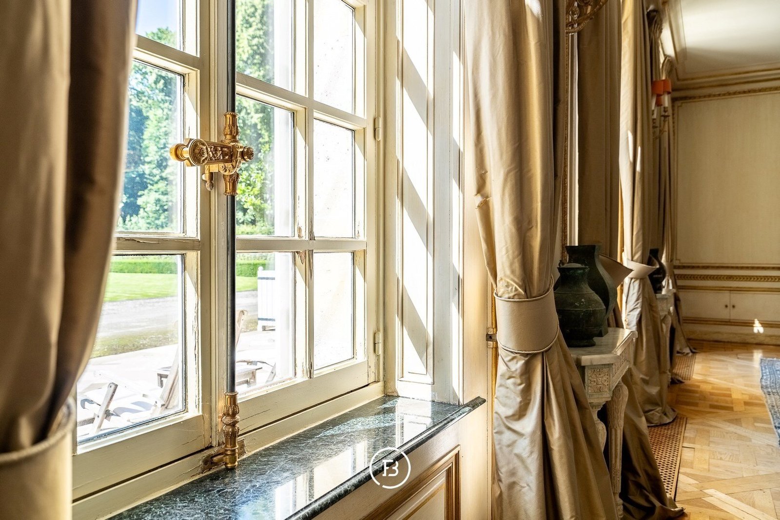 Castle Les Gobelets Castle in Waasmunster, Flanders, Belgium