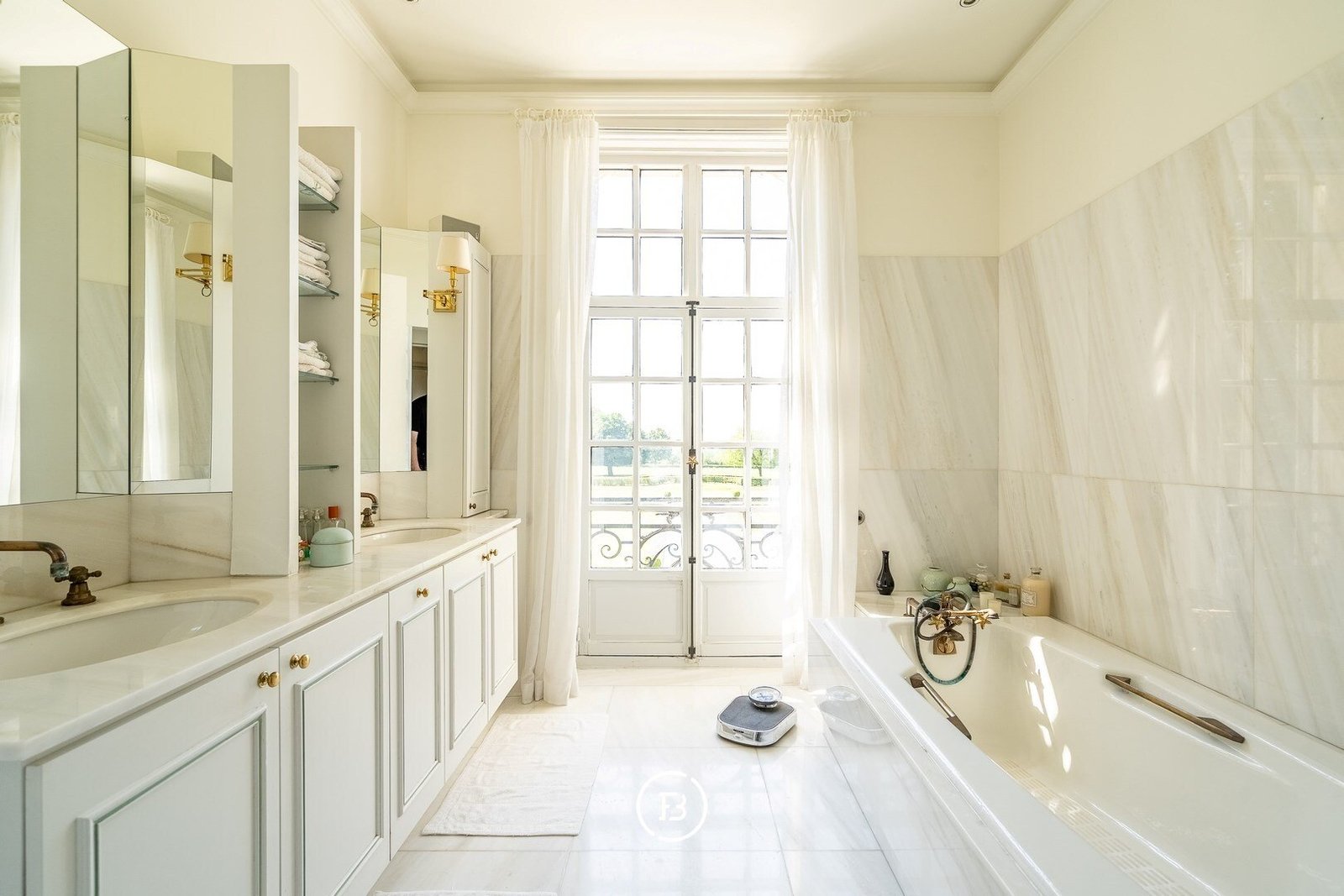 Castle Les Gobelets Castle in Waasmunster, Flanders, Belgium