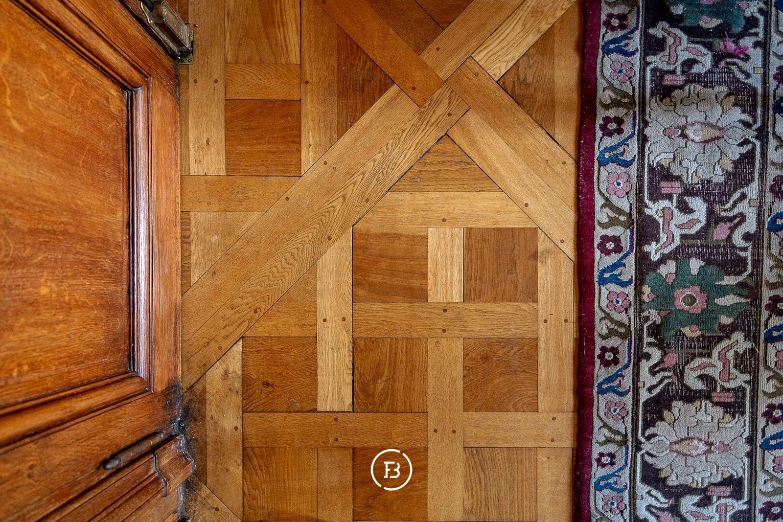 Castle Les Gobelets Castle in Waasmunster, Flanders, Belgium