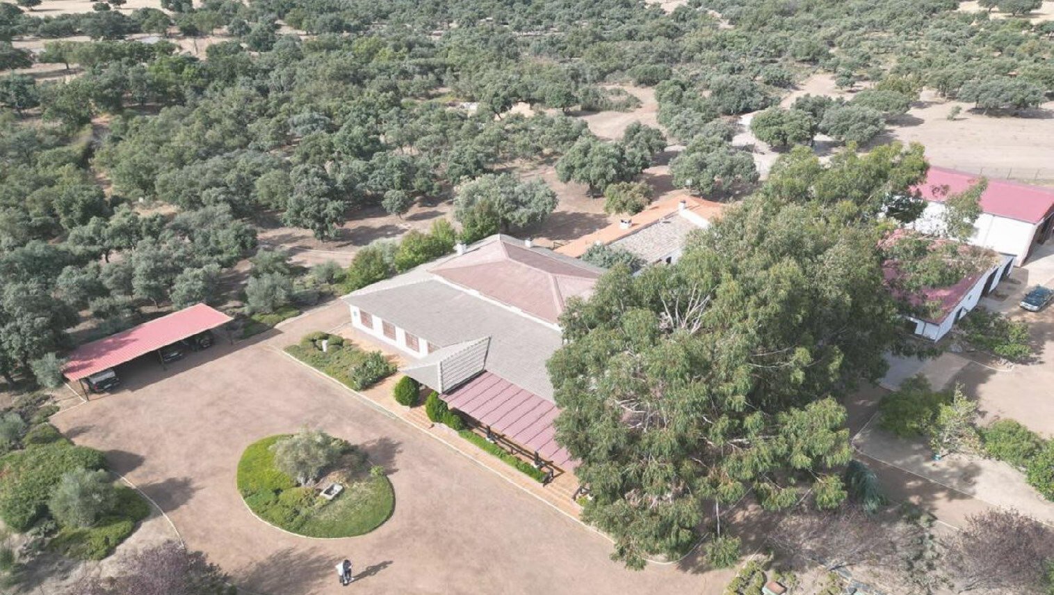 Hunting Estate With Almost 5,000 Acres In The Heart Of The Toledo Mountain. Estate in Ciudad Real, Castile-La Mancha, Spain