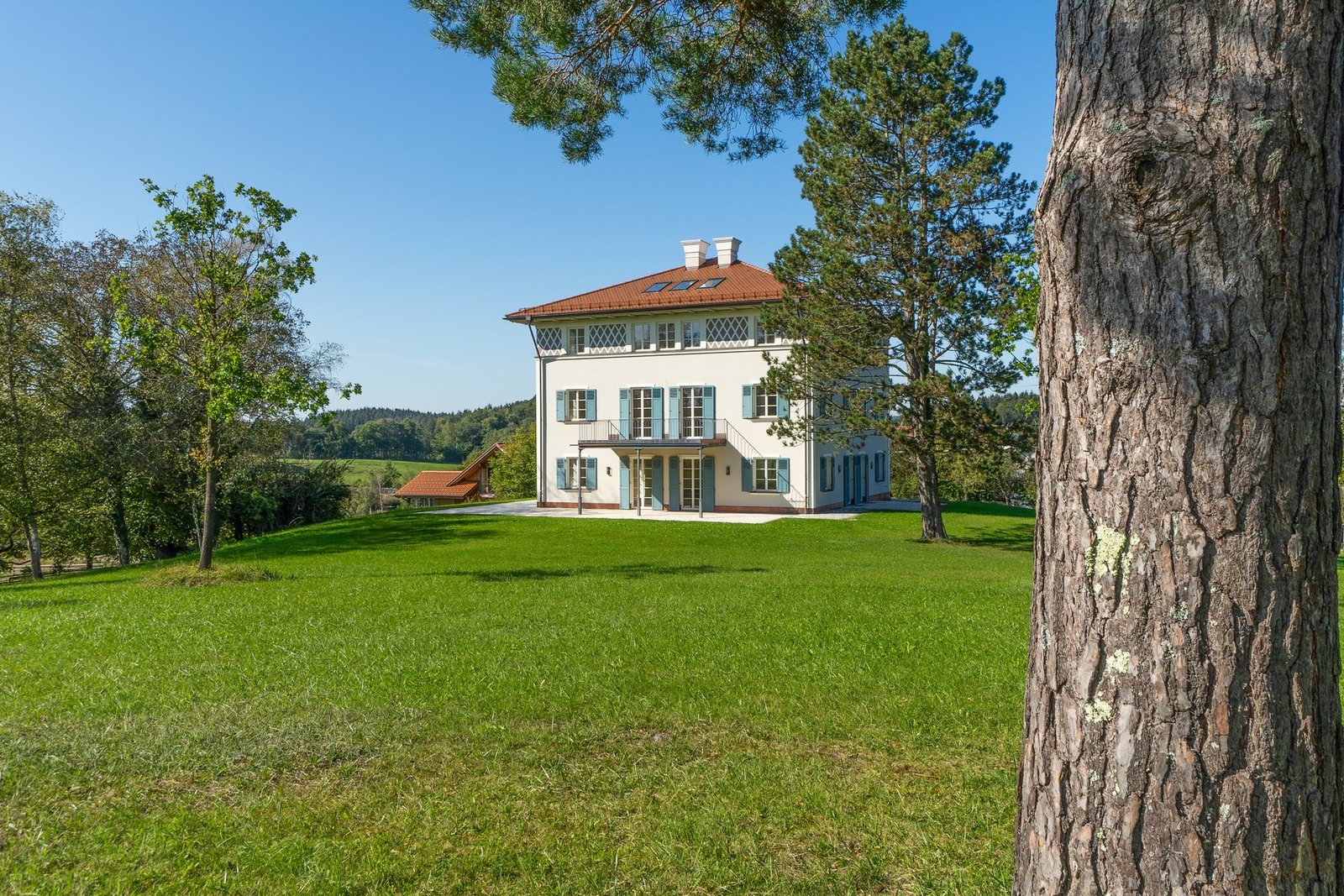 Stud Farm In A Dream Setting. Superlative Riding Facility With Historic Villa. Farm Ranch in Lake Starnberg, Bavaria, Germany