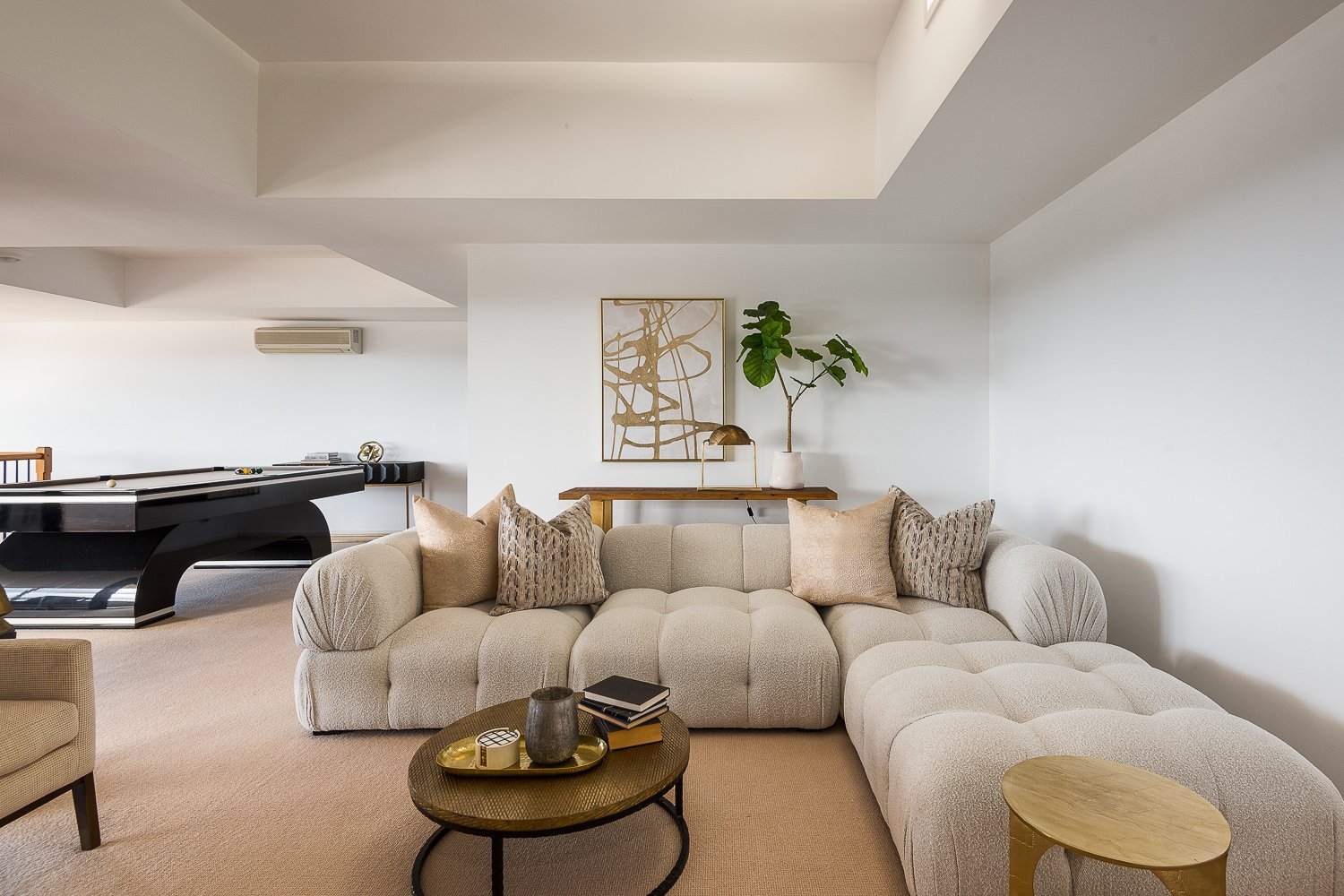 Breathtaking City Views, Fabulous Entertaining Options And Stylish Interiors House in Ashgrove, Queensland, Australia