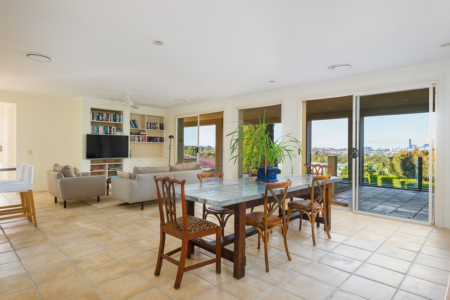 Charming, Stylish And Elegant Home With Mesmerising City Views House in Bardon, Queensland, Australia