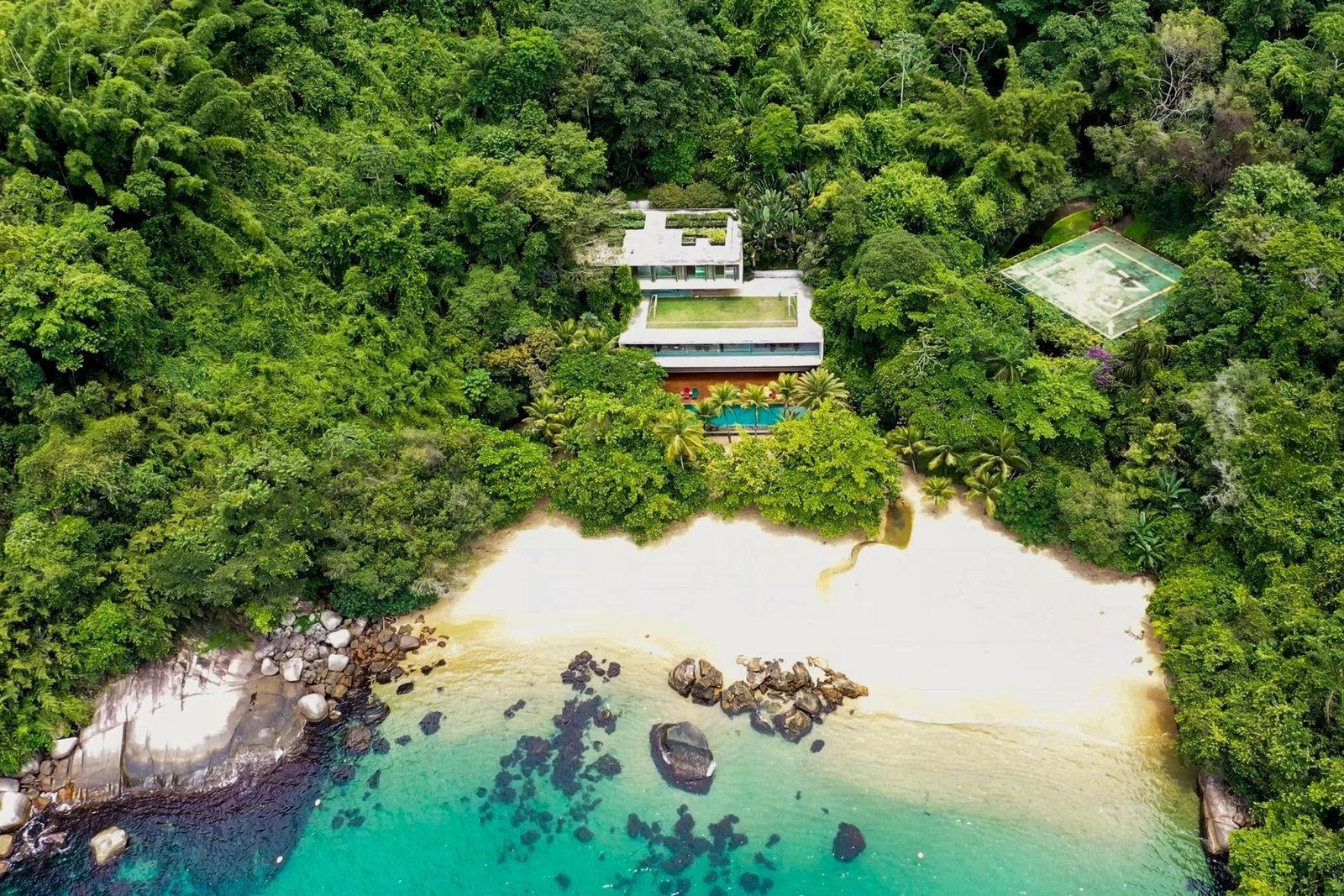 Pty008 Luxury Beachfront Villa In Paraty House in Brazil