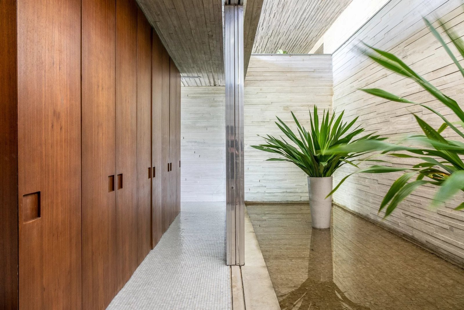 Pty008 Luxury Beachfront Villa In Paraty House in Brazil