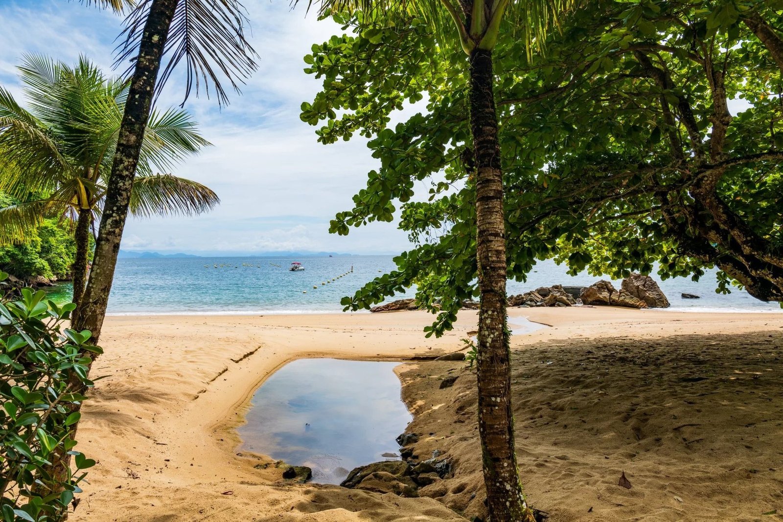 Pty008 Luxury Beachfront Villa In Paraty House in Brazil
