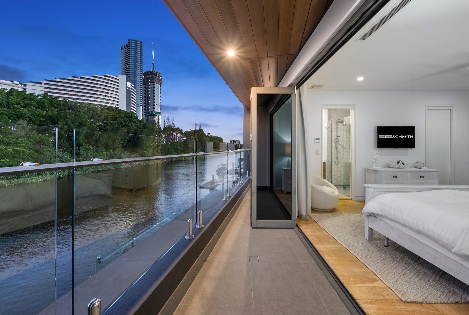 Exquisite Waterfront Living Architectural Masterpiece House in Broadbeach Waters, Queensland, Australia