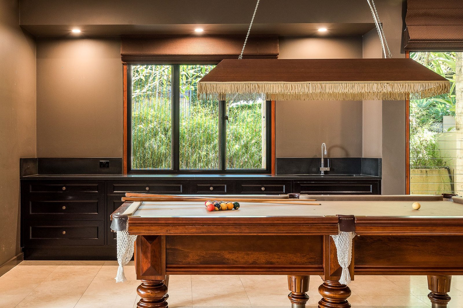 Discover An Unparalleled Lifestyle House in Brookfield, Queensland, Australia