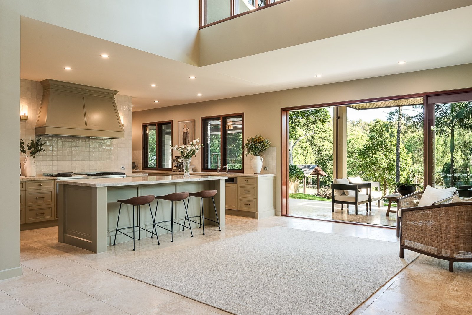 Discover An Unparalleled Lifestyle House in Brookfield, Queensland, Australia