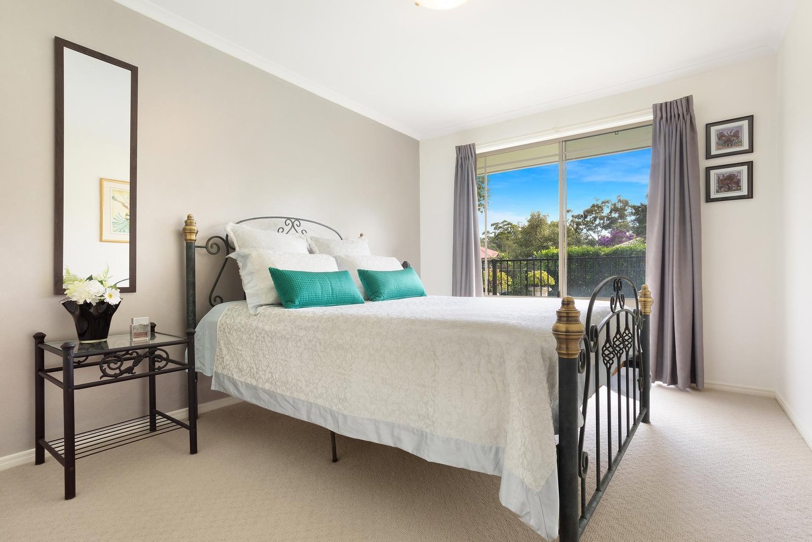 Tranquil Single Level Haven With Dual Living Potential House in Byron Bay, New South Wales, Australia