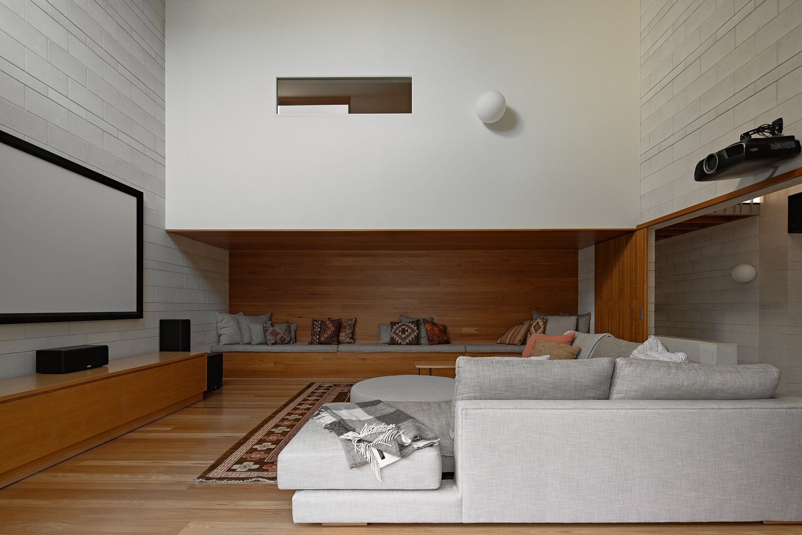 Rare Residential Commission By Richards & Spence Architects House in Clayfield, Queensland, Australia