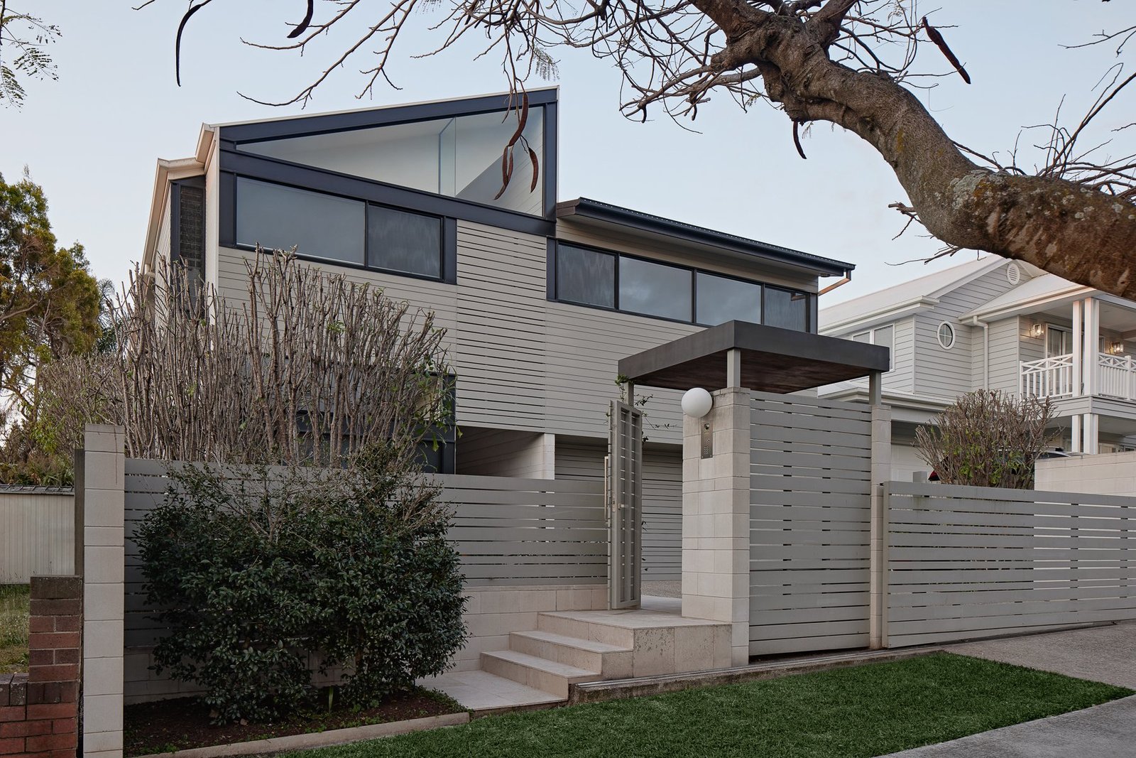 Rare Residential Commission By Richards & Spence Architects House in Clayfield, Queensland, Australia