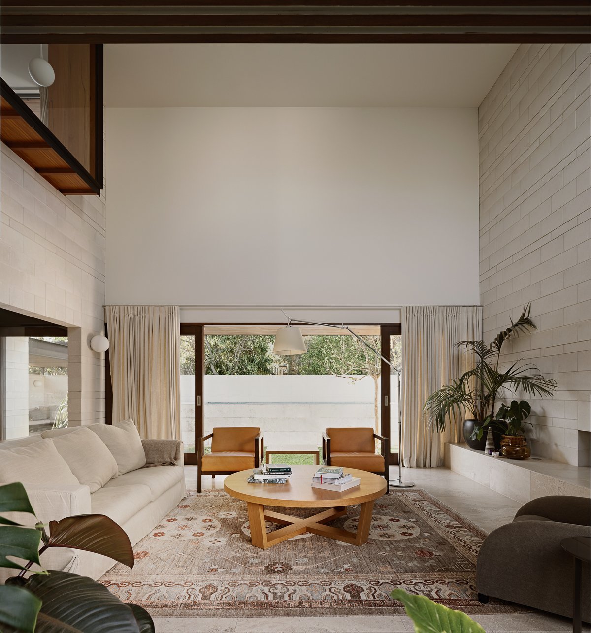 Rare Residential Commission By Richards & Spence Architects House in Clayfield, Queensland, Australia