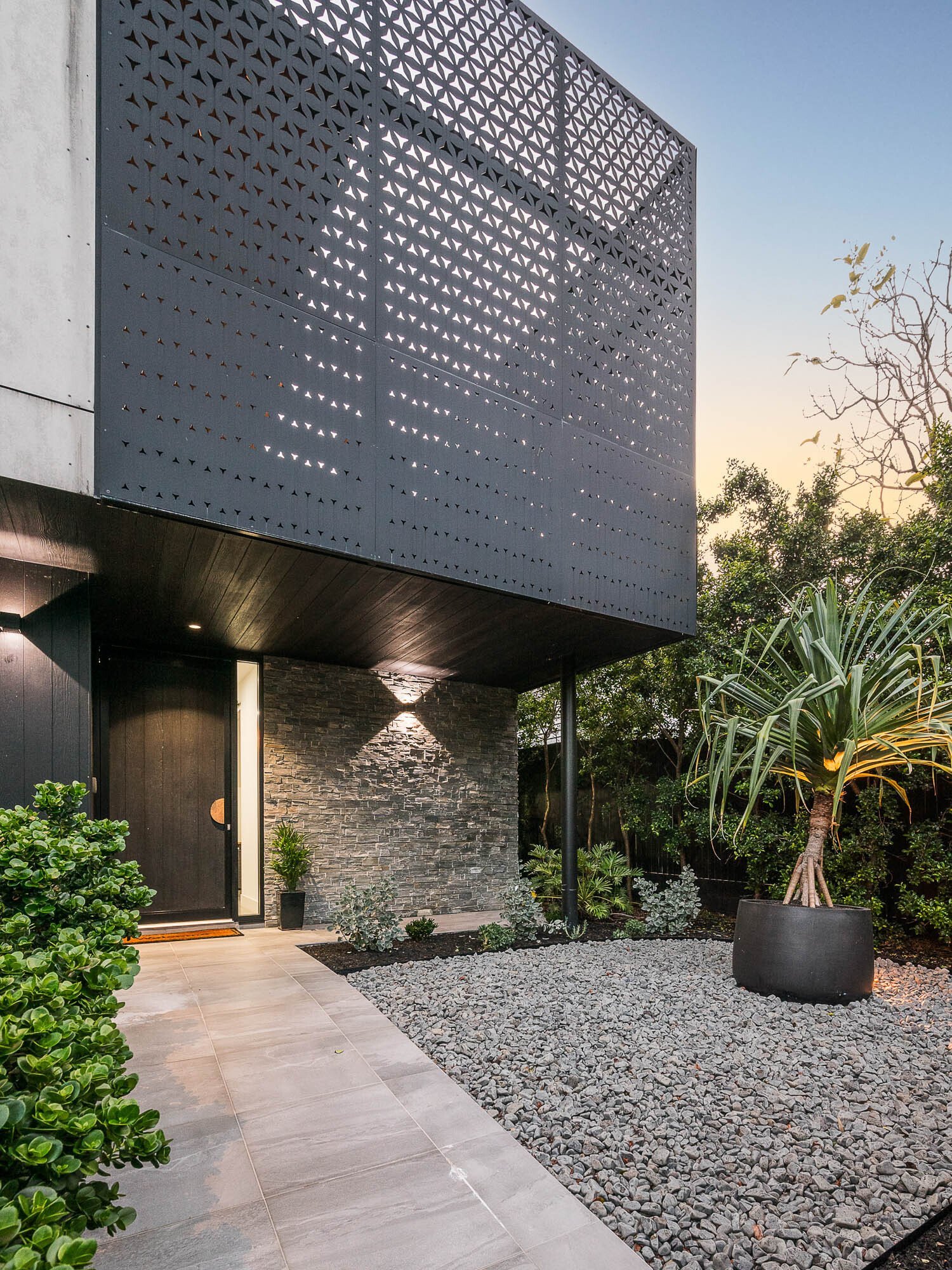 Master Builders Awards Finalist Positioned In Coorparoo’s Prestigious Enclave House in Coorparoo, Queensland, Australia