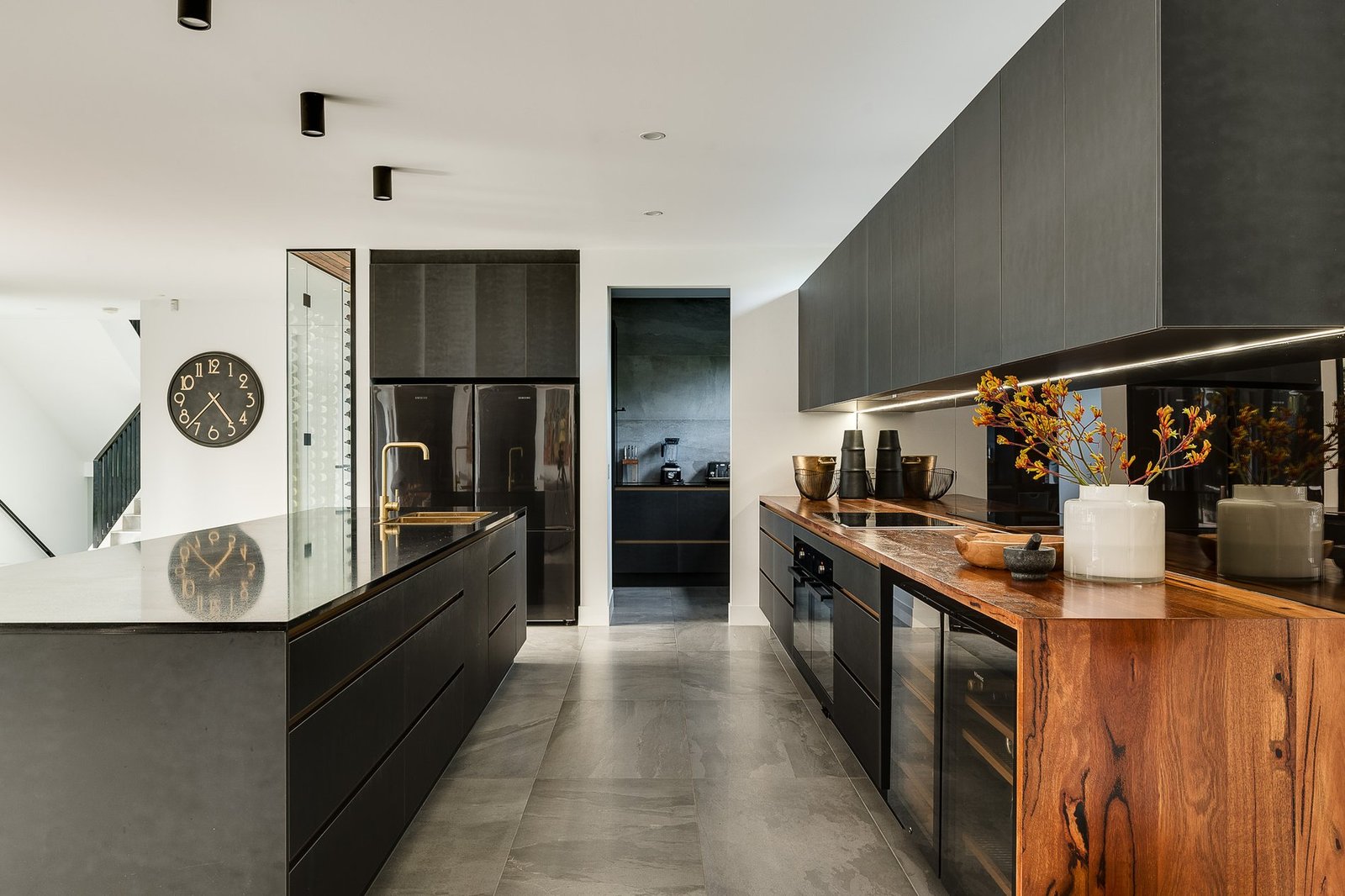 Master Builders Awards Finalist Positioned In Coorparoo’s Prestigious Enclave House in Coorparoo, Queensland, Australia