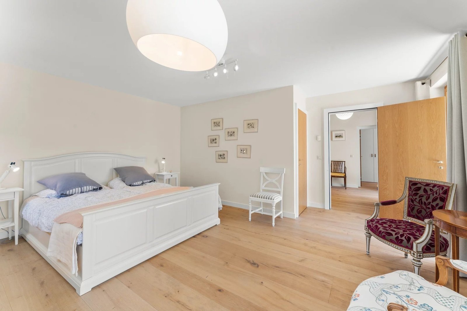 Exceptional Villa Offering A Panoramic View Of The Lake And The Alps House in Féchy, Vaud, Switzerland