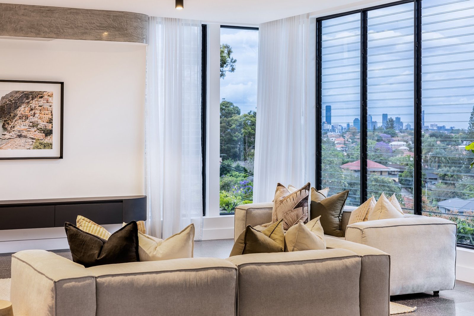 North Facing Luxury Home With City Views Spanning Over 728sqm Of Living House in Holland Park West, Queensland, Australia