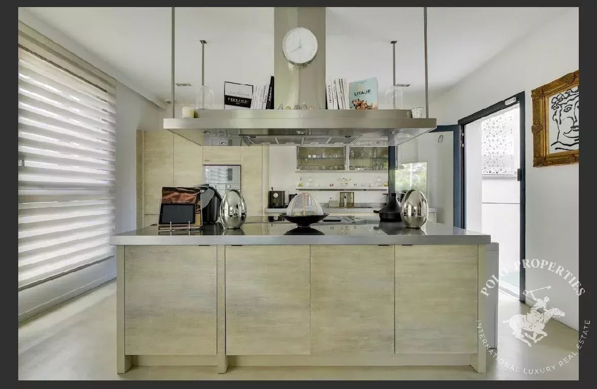 House in Issy-les-Moulineaux, Île-de-France, France