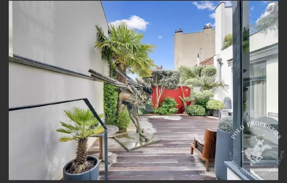 House in Issy-les-Moulineaux, Île-de-France, France