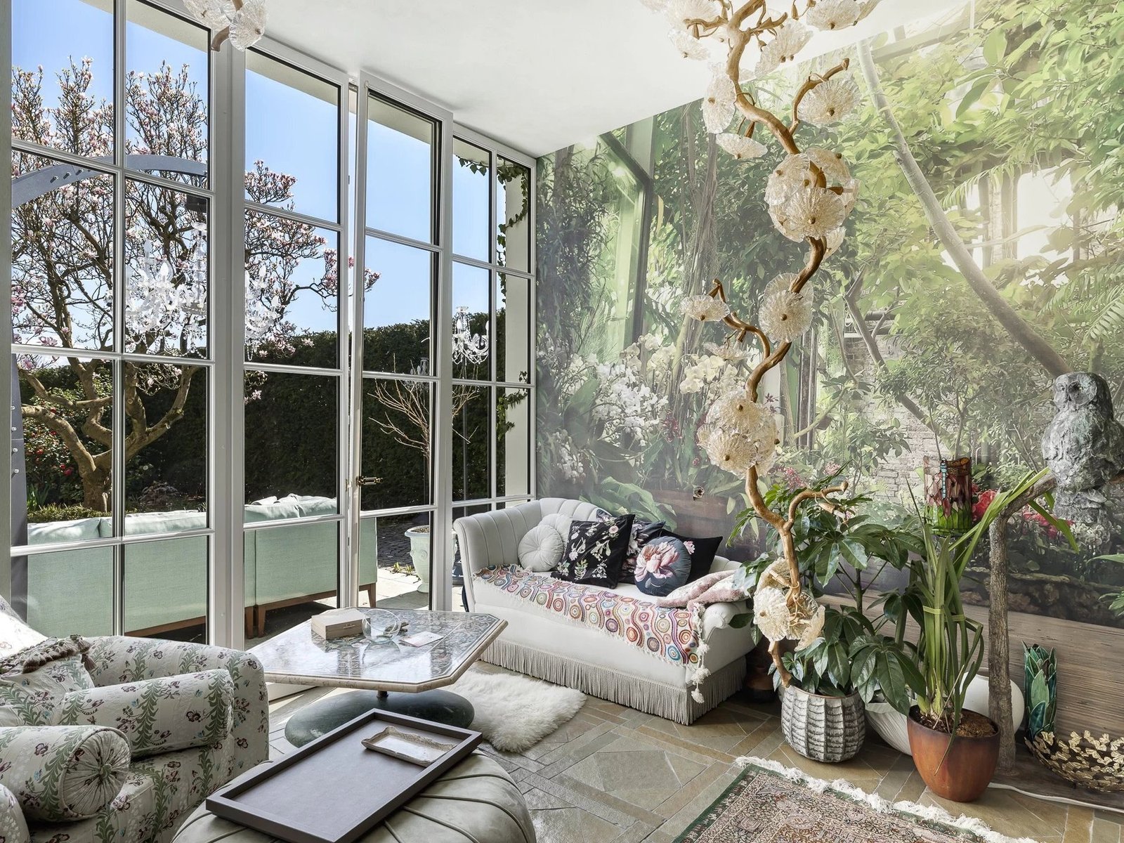 Splendid, Fully Renovated Manor House House in Jouxtens-Mézery, Vaud, Switzerland