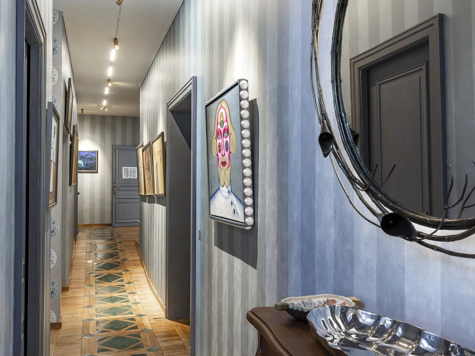 Splendid, Fully Renovated Manor House House in Jouxtens-Mézery, Vaud, Switzerland