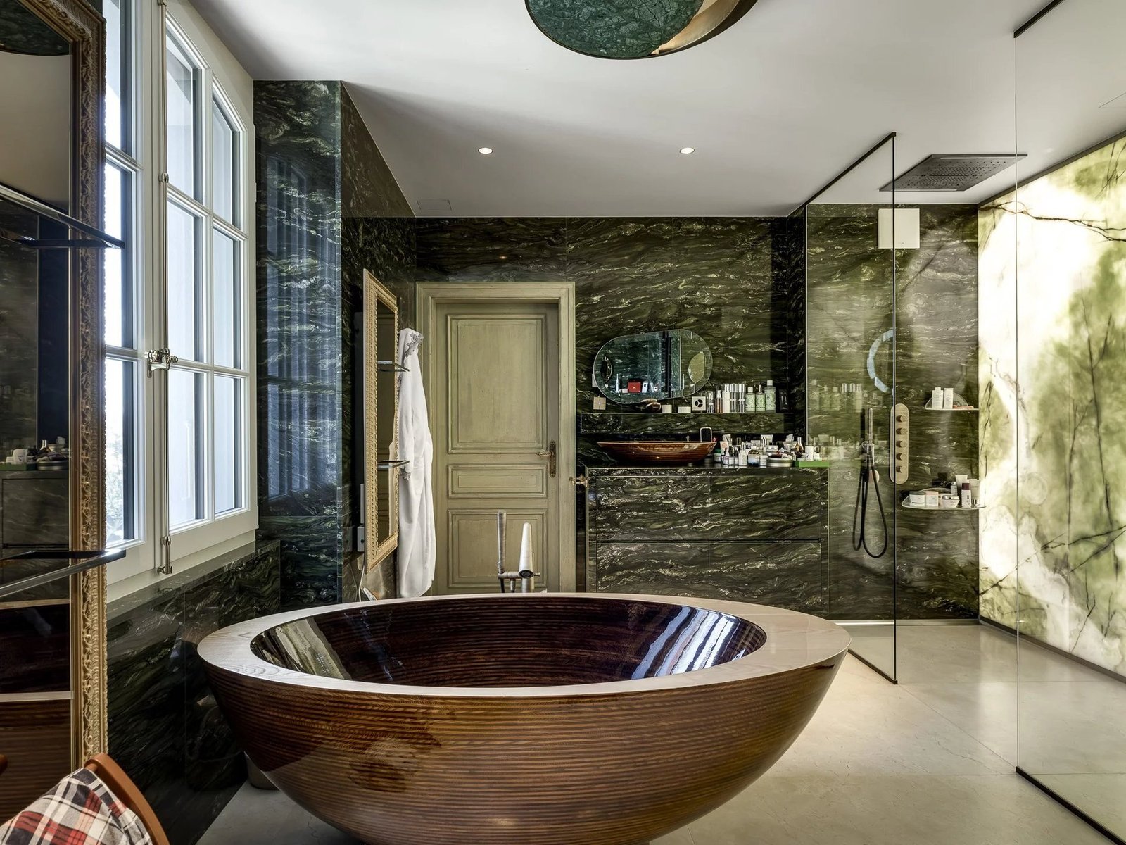 Splendid, Fully Renovated Manor House House in Jouxtens-Mézery, Vaud, Switzerland