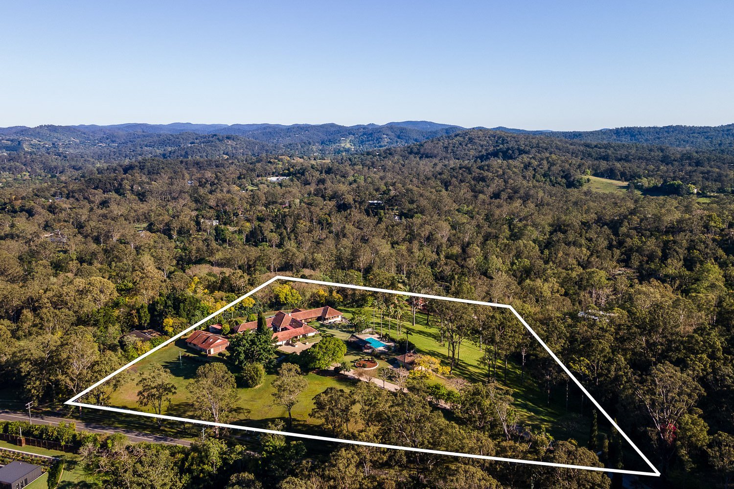 Exclusive 2.92 Hectare Estate Surrounded By Nature House in Kenmore Hills, Queensland, Australia