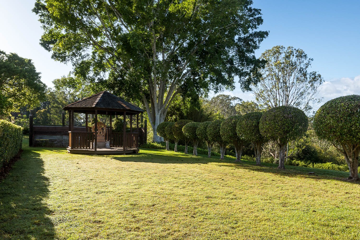 Exclusive 2.92 Hectare Estate Surrounded By Nature House in Kenmore Hills, Queensland, Australia