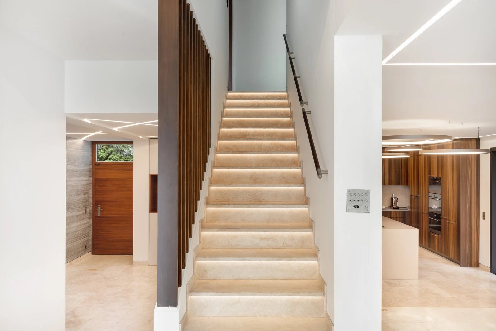 Modern Townhouse – An Urban Oasis Of Exception House in Lausanne, Vaud, Switzerland