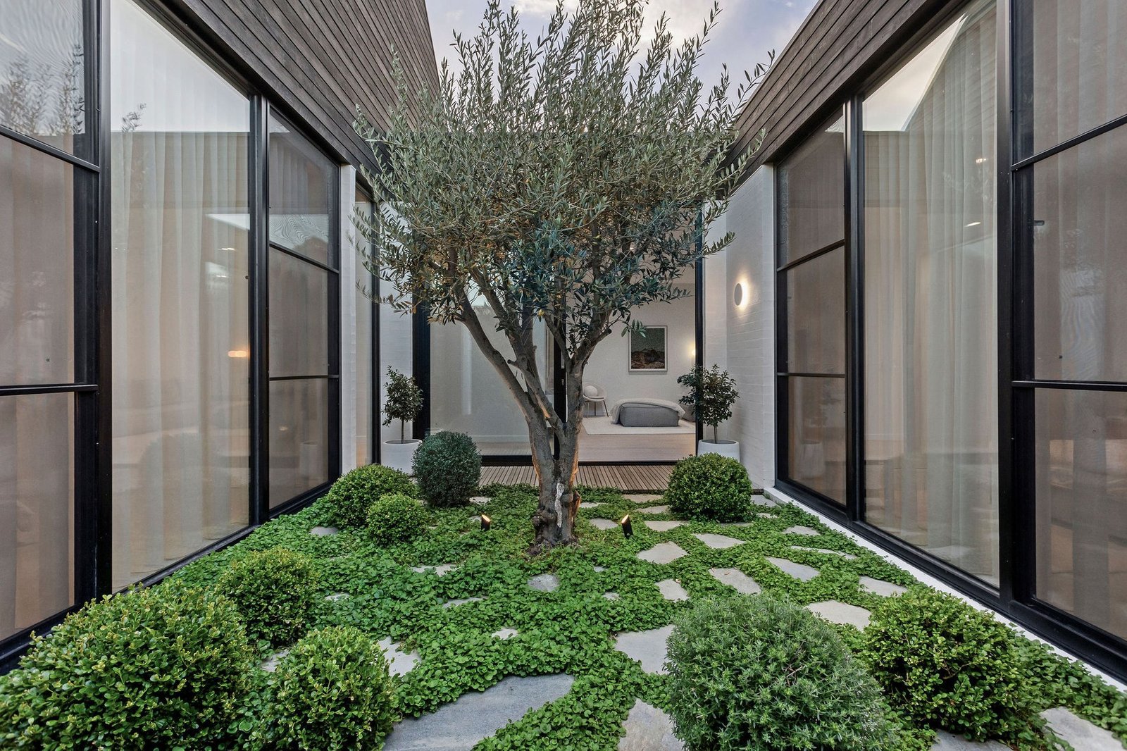 Luxury Coastal Living House in Mount Martha, Victoria, Australia