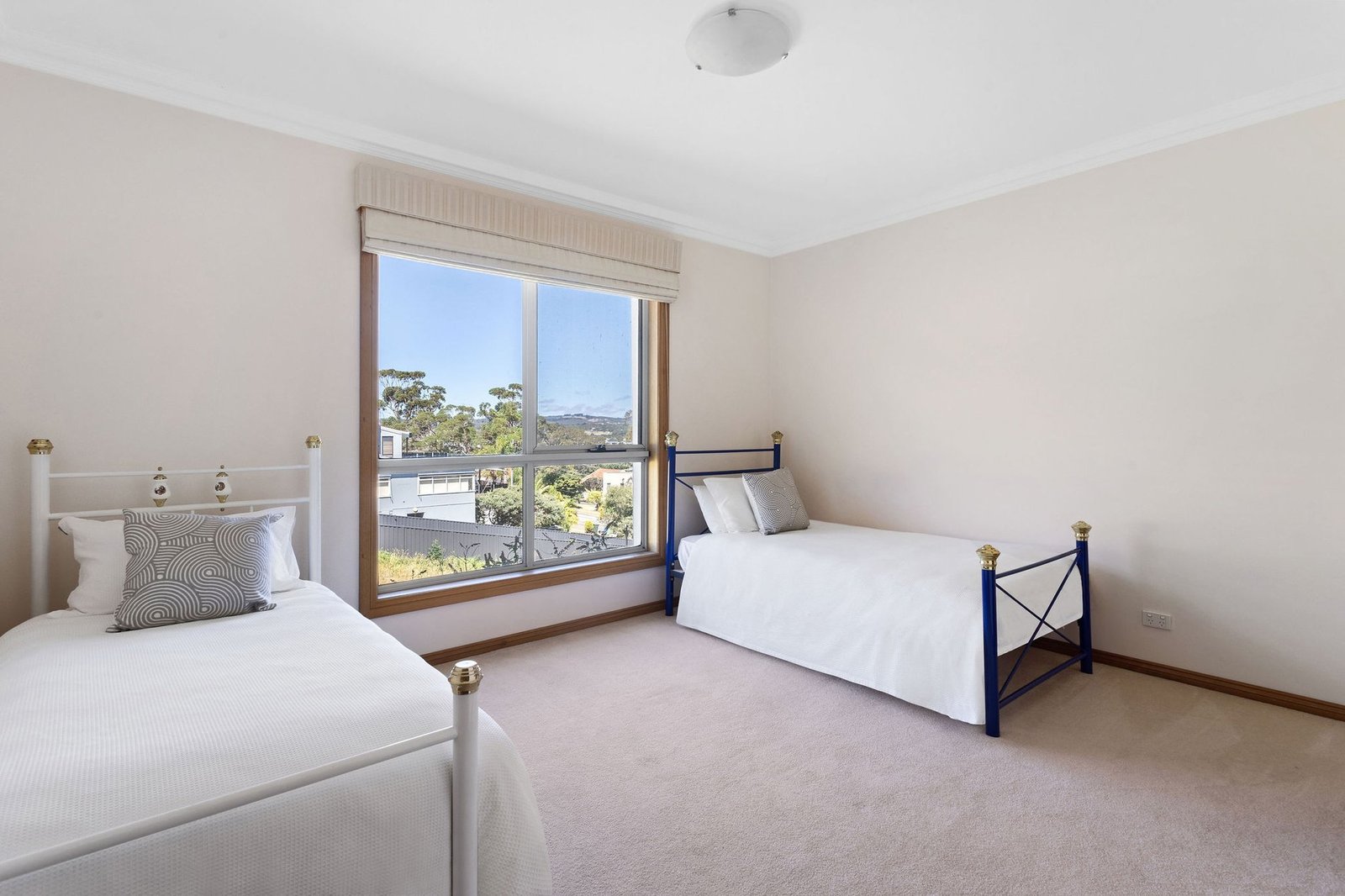 Grand Scale Living With An Extraordinary Panorama House in Mount Martha, Victoria, Australia