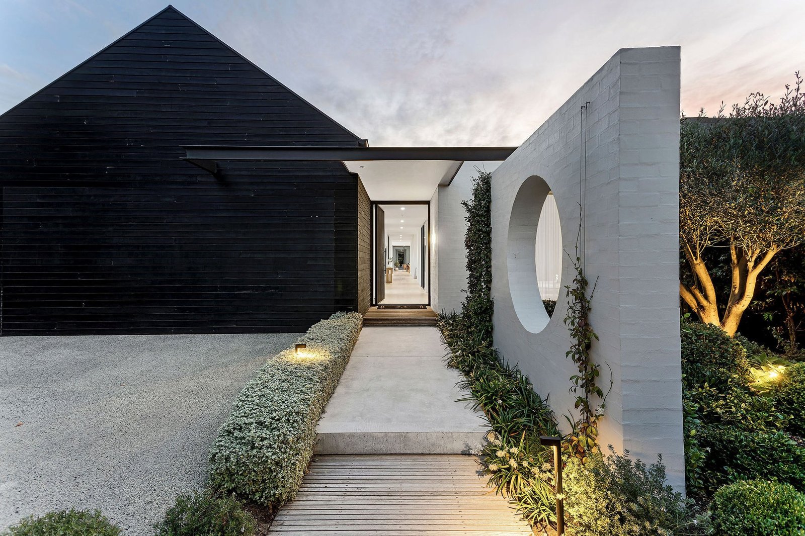 Luxury Coastal Living House in Mount Martha, Victoria, Australia